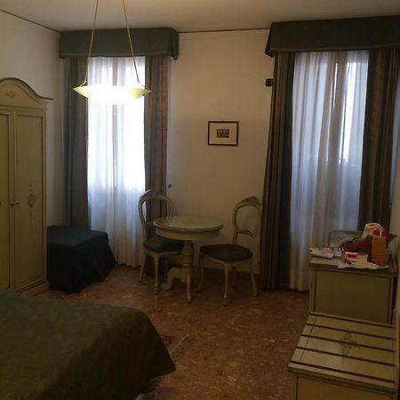 Ca Del Pozzo Hotel เวนิส ภายนอก รูปภาพ
