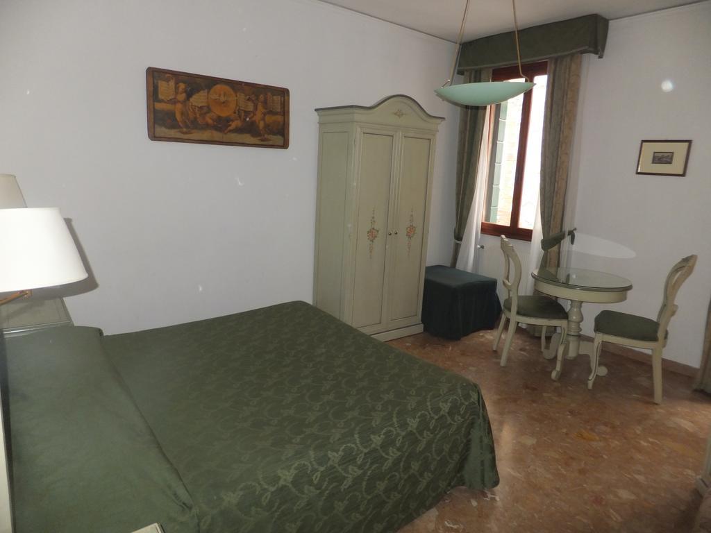 Ca Del Pozzo Hotel เวนิส ห้อง รูปภาพ
