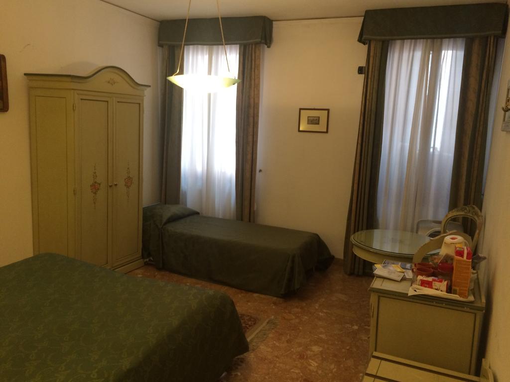 Ca Del Pozzo Hotel เวนิส ภายนอก รูปภาพ